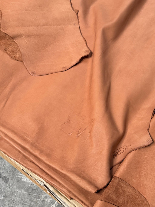 Deertan Cowhide - Saddle Tan
